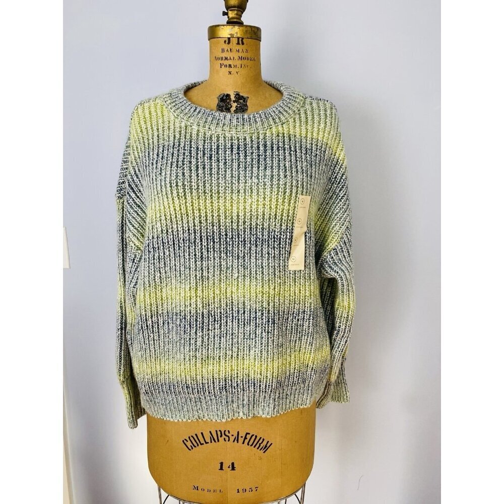 NWT Universal Thread Womens Medium Super Soft Green Blue Ombre Pullover Sweater